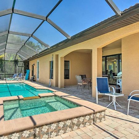 Canalfront Cape Coral Home With Patio And Grill! エクステリア 写真