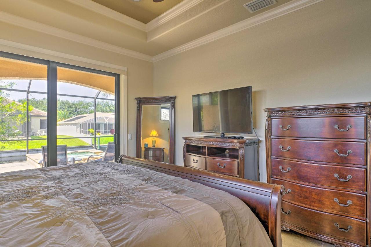Canalfront Cape Coral Home With Patio And Grill! エクステリア 写真
