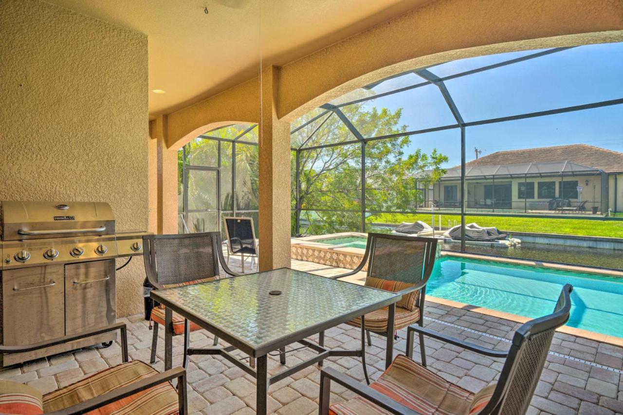 Canalfront Cape Coral Home With Patio And Grill! エクステリア 写真