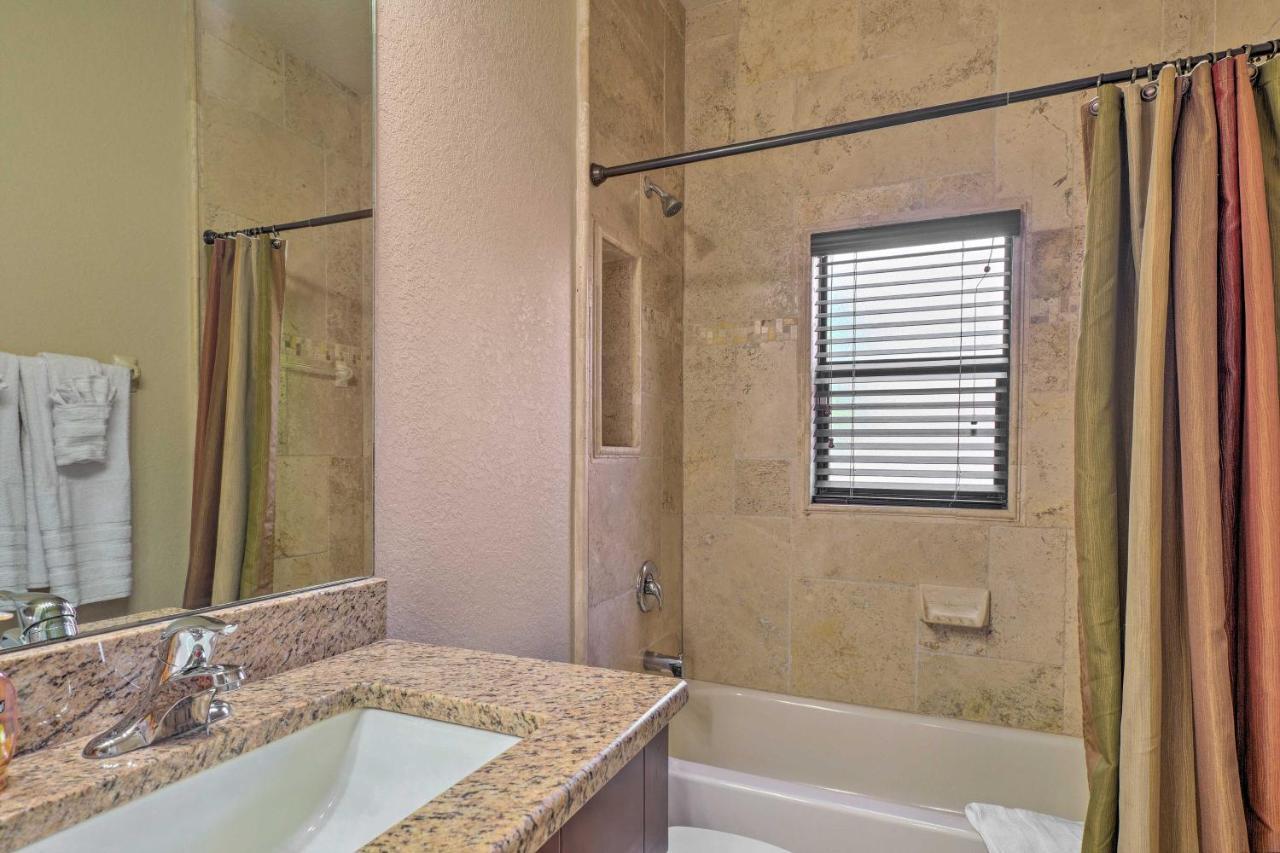 Canalfront Cape Coral Home With Patio And Grill! エクステリア 写真