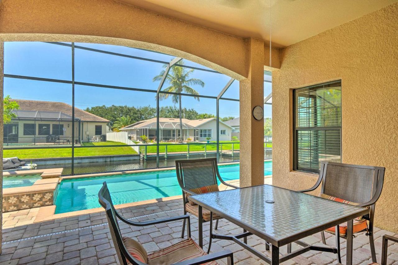 Canalfront Cape Coral Home With Patio And Grill! エクステリア 写真