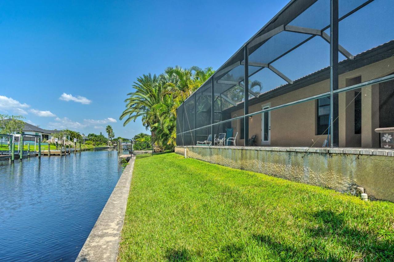 Canalfront Cape Coral Home With Patio And Grill! エクステリア 写真
