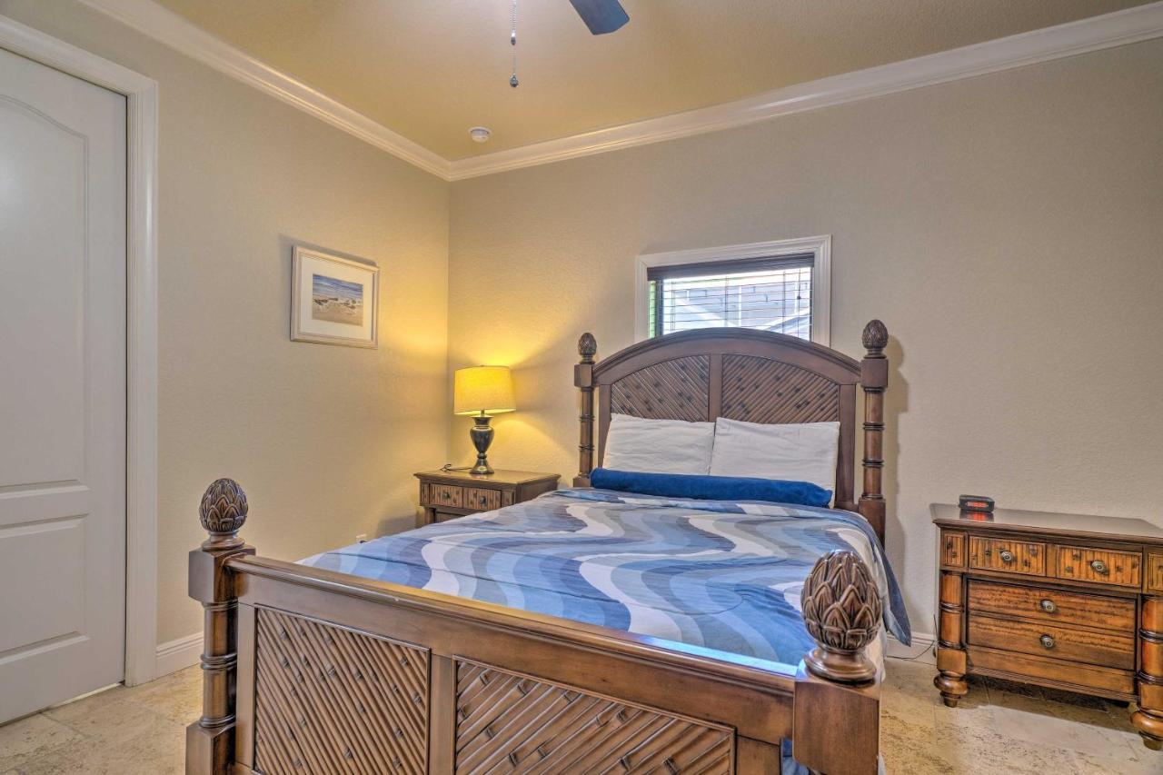 Canalfront Cape Coral Home With Patio And Grill! エクステリア 写真