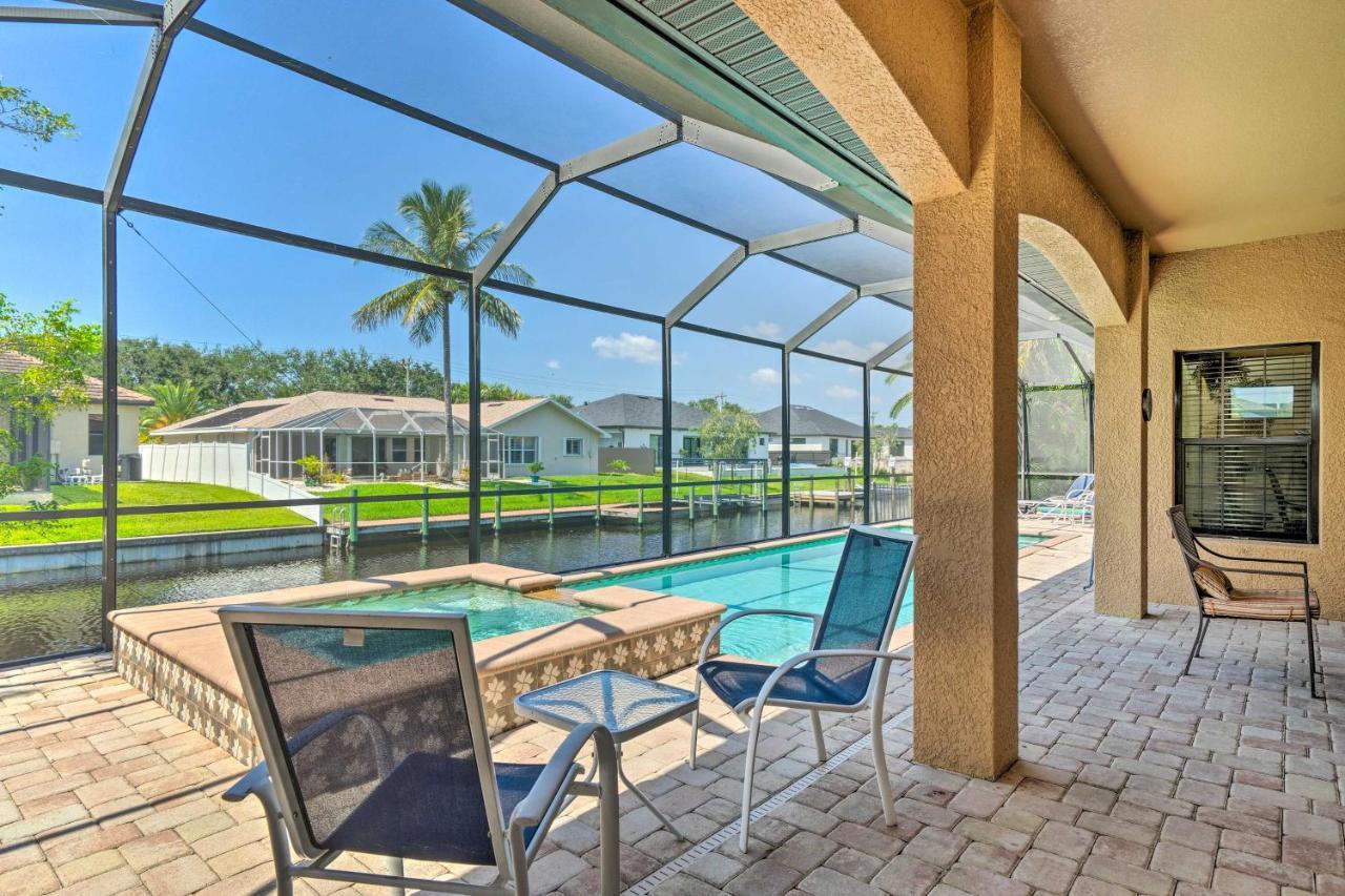Canalfront Cape Coral Home With Patio And Grill! エクステリア 写真